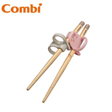 （2件95折，3件85折）【Combi 康貝】木製三階段彈力學習筷-右手蝴蝶粉（17610）
