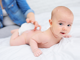 寶寶異位性皮膚炎該怎麼辦？藥師：三方法減緩換季發作
