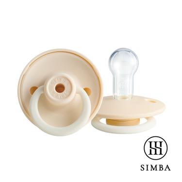 【Simba 小獅王辛巴】扭扭圓型夜光安撫奶嘴（全齡）-優格