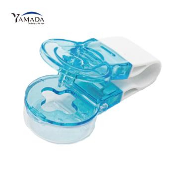 【山田】錠劑取出器(顏色隨機)